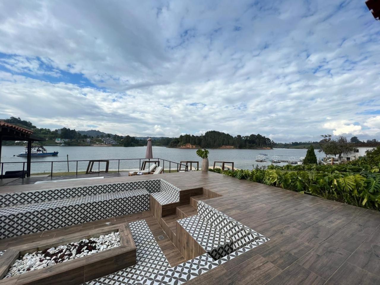 Botanico Hotel Boutique Guatape Эль-Пеньоль Экстерьер фото